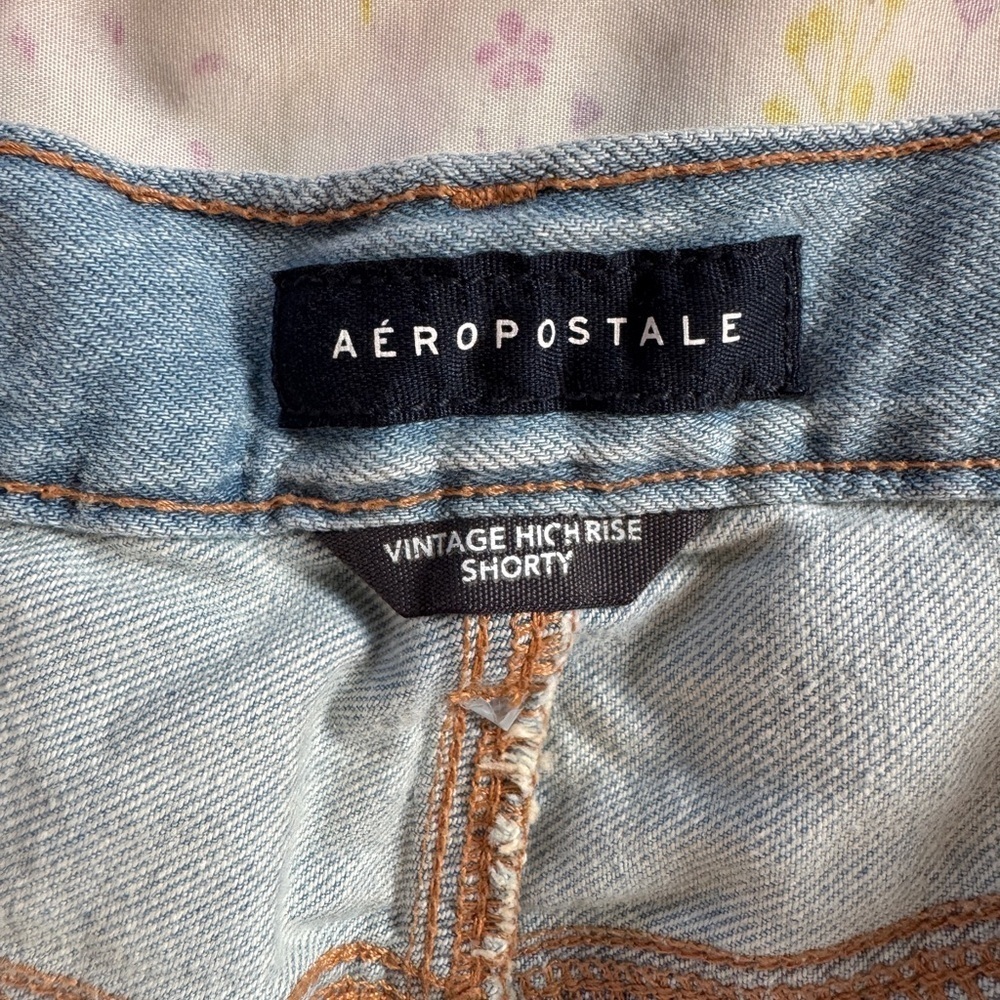 4/$25 Like new Aeropostale High Rise Shorty Jeans - Light Blue sz 10